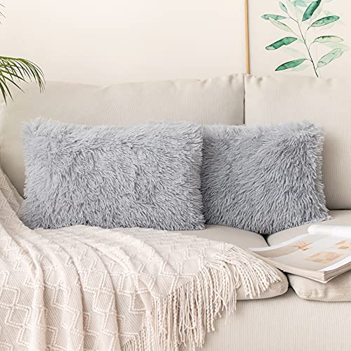 MIULEE 2er Set Kissenbezüge Zierkissen Künstlich Pelz Sofakissen Dekorative Dekokissen Kuschelkissen Plüschkissen Kuschelig Couchkissen Kissen Flauschig Kissenbezug für Sofa 40x60 cm Grauweiß von MIULEE