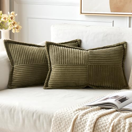 MIULEE 2er Set Kordsamt Kissenbezüge Samtkissen Weich Dekokissen Dekorativ Kissenbezug Modern Kissenhülle Sofakissen Zierkissen Couchkissen für Wohnzimmer Schlafzimmer Olivgrün 40x60 cm MIULEE 2er Set Kordsamt Kissenbezüge Samtkissen Weich Dekokissen Dekorativ Kissenbezug Modern Kissenhülle Sofakissen Zierkissen Couchkissen für Wohnzimmer Schlafzimmer Olivgrün 40x60 cm von MIULEE