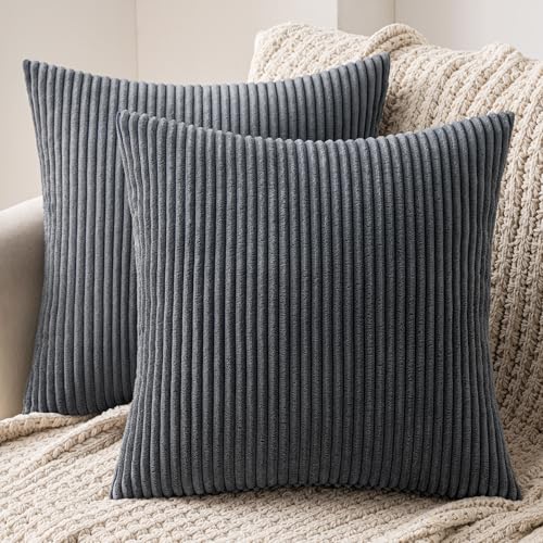 MIULEE 2er Set Kissenbezüge Kord Kissenhülle Dekorative Kissenbezug Sofakissen Couchkissen Dekokissen Zierkissenbezug Deko Kissenhülle mit Verstecktem Reißverschluss 60x60 cm Grau MIULEE 2er Set Kissenbezüge Kord Kissenhülle Dekorative Kissenbezug Sofakissen Couchkissen Dekokissen Zierkissenbezug Deko Kissenhülle mit Verstecktem Reißverschluss 60x60 cm Grau von MIULEE
