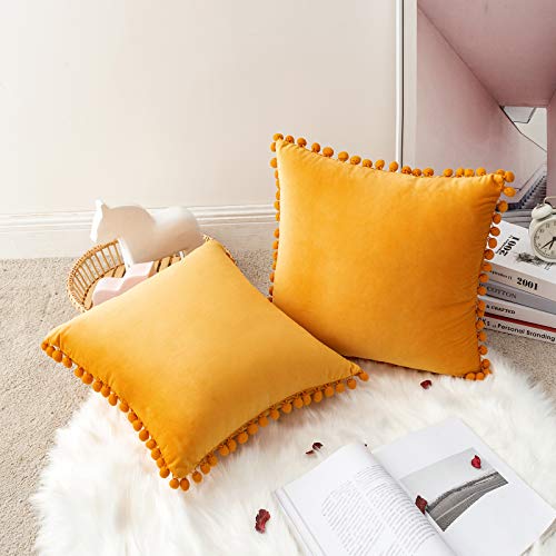 MIULEE 2er Set Samt Kissenbezug Pompon Sofakissen Deko Couchkissen Dekokissen Zierkissen Dekorative Kissenbezüge Kissenhülle Zierkissenbezug für Sofa Wohnzimmer Schlafzimmer 45x45 cm Orangegelb von MIULEE