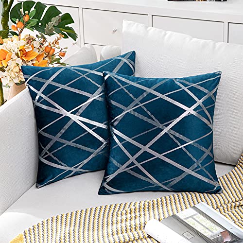 MIULEE 2er Set Samt Kissenbezug Silver Kissenbezüge Dekokissen Dekorativ Sofakissen Kissenhülle Zierkissenbezug Zierkissen Bezug Überzug Deko Kissen Bezüge Couchkissen Sofa Dunkelblau 45x45 cm von MIULEE