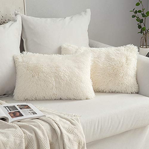 MIULEE 2er Set Kissenbezüge Künstlich Pelz Sofakissen Dekorative Dekokissen Kuschelkissen Plüschkissen Kuschelig Couchkissen Superweich Kissen Flauschig Kissenbezug für Sofa 30x50 cm Cremeweiß MIULEE 2er Set Kissenbezüge Künstlich Pelz Sofakissen Dekorative Dekokissen Kuschelkissen Plüschkissen Kuschelig Couchkissen Superweich Kissen Flauschig Kissenbezug für Sofa 30x50 cm Cremeweiß von MIULEE