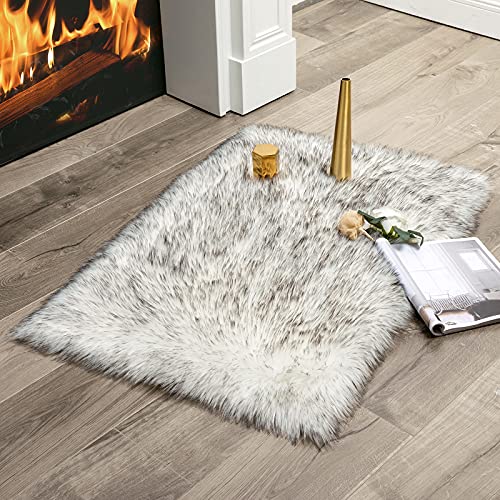 MIULEE Faux Fell Teppich Flauschig Weiche Warm Modern Bodenmatte Sofa Matte Kunstfell Dekofell Rechteck Bettvorleger Wolle Longhair Optik Gemütliches 60x90 cm Weiße + Grau von MIULEE