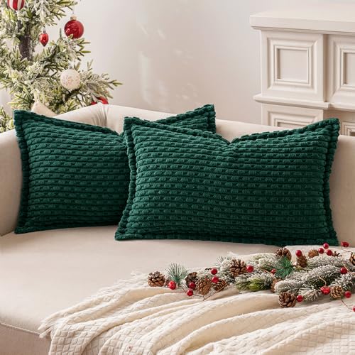 MIULEE Kordsamt Kissenbezug Weihnachten Weihnachtskissen Dekorative Kissenbezüge Kissenhülle Moderne Sofakissen Dekokissen Zierkissen für Sofa Wohnzimmer 2er Set 30x50 cm Dunkelgrün von MIULEE