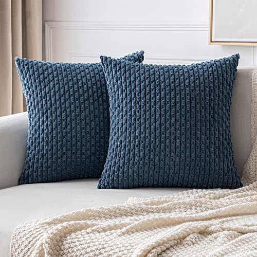 MIULEE Kordsamt Kissenbezug Kissenbezüge Dekorative Kissenhülle Moderne Sofakissen Dekokissen Couchkissen Zierkissen Weicher für Sofa Wohnzimmer Schlafzimmer 2er Set 45x45 cm Blau MIULEE Kordsamt Kissenbezug Kissenbezüge Dekorative Kissenhülle Moderne Sofakissen Dekokissen Couchkissen Zierkissen Weicher für Sofa Wohnzimmer Schlafzimmer 2er Set 45x45 cm Blau von MIULEE