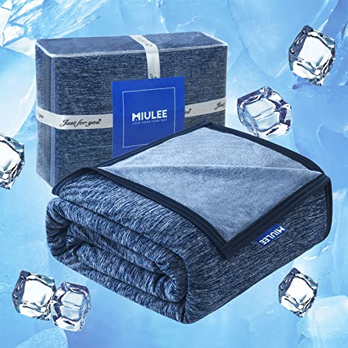 MIULEE Kühldecke Sommerdecke 200x218cm Erwachsene und Kinder 2 in 1 Selbstkühlende Decken mit Arc-Chill Q-MAX>0.4 Kühlfasern Wohndecke Sofadecke Blau von MIULEE