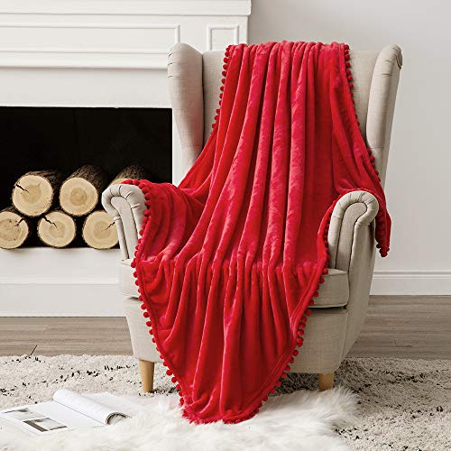 MIULEE Kuscheldecke Fleecedecke Flanell Decke Mit Pompoms Einfarbig Wohndecken Couchdecke Flauschig Überwurf Mikrofaser Tagesdecke Sofadecke Blanket Für Bett Sofa Schlafzimmer Büro 125x150 cm Rot von MIULEE