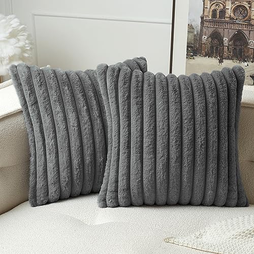MIULEE Plüsch Kissenbezug 45x45 Deko Flauschige Kissenbezüge Kunstpelz Fell Sofakissen Flauschig Dekokissen Kissenhülle für Wohnzimmer Schlafzimmer Sofa Kuschelkissen Grau 2er Set MIULEE Plüsch Kissenbezug 45x45 Deko Flauschige Kissenbezüge Kunstpelz Fell Sofakissen Flauschig Dekokissen Kissenhülle für Wohnzimmer Schlafzimmer Sofa Kuschelkissen Grau 2er Set von MIULEE