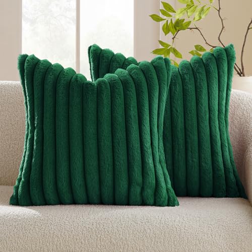 MIULEE Plüsch Kissenbezug 40x40 Deko Flauschige Kissenbezüge Kunstpelz Fell Sofakissen Flauschig Dekokissen Kissenhülle für Wohnzimmer Schlafzimmer Sofa Kuschelkissen Dunkelgrün 2er Set MIULEE Plüsch Kissenbezug 40x40 Deko Flauschige Kissenbezüge Kunstpelz Fell Sofakissen Flauschig Dekokissen Kissenhülle für Wohnzimmer Schlafzimmer Sofa Kuschelkissen Dunkelgrün 2er Set von MIULEE