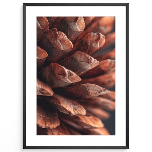 MJ-GRAPHICS® Herbst Poster Tannenzapfen Makro Herbst Wandbild Natur Braun Fine Art Deko rustikal modern für Wohnzimmer oder Flur – A4 Poster mit Rahmen Holz Braun von MJ-GRAPHICS