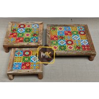 Aus Holz Chowki Handgefertigte Fliesen Ausgestattet 3Er-Set Bajot Natürliche Schöne Fliesenarbeit Pooja Room Home Decor Handicraft Aus Holz Chowki Handgefertigte Fliesen Ausgestattet 3Er-Set Bajot Natürliche Schöne Fliesenarbeit Pooja Room Home Decor Handicraft von MKARTHANDICRAFT