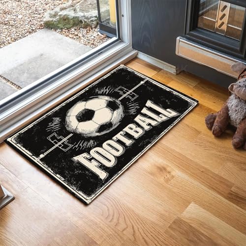 MLSOWM Fußmatte Retro-Poster, Sauberlaufmatte Fußballplatz, Rutschfester Türmatte Innen 50 x 80 cm, Waschbar Fussmatte, pflegeleicht robust Fußabtreter für Haustür, Eingang - Schwarz und Weiß von MLSOWM