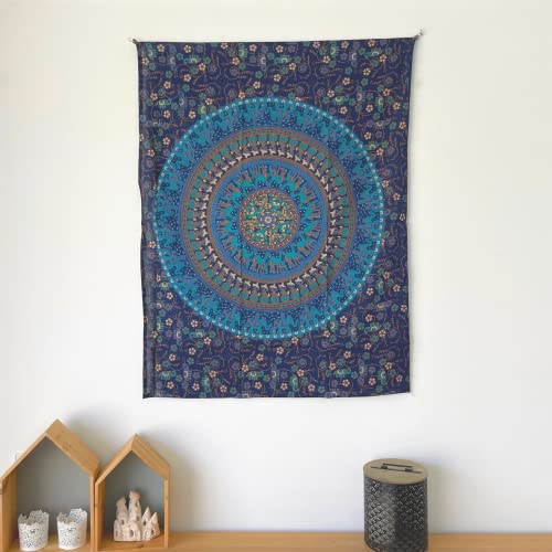 MOMOMUS Wandteppich Mandala - 100% Baumwolle, Bunt, Orientalische Designs - Ideal als Wandtuch Mandala, Indischer Wandbehang aus Stoff und Wandteppich Boho - Blau, 77x102 cm von MOMOMUS