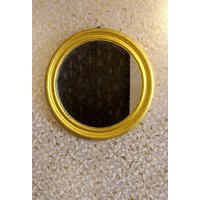 2 Füße X Große Größe Rund Handgeschnitzt Golden Foil Finish Spiegelrahmen 2 Füße X Große Größe Rund Handgeschnitzt Golden Foil Finish Spiegelrahmen von MONICAARTIndia