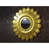 Monica Handgeschnitzter Großer Spiegelrahmen in Goldener Folie Größe 90 X cm von MONICAARTIndia