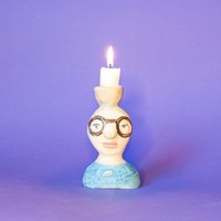 Getöpferter Kerzenhalter Frau Mit Dutt Und Brille Getöpferter Kerzenhalter Frau Mit Dutt Und Brille von MONIYceramics