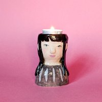 Kerzenhalter Mädchen Für Teelicht, Handbemalt von MONIYceramics