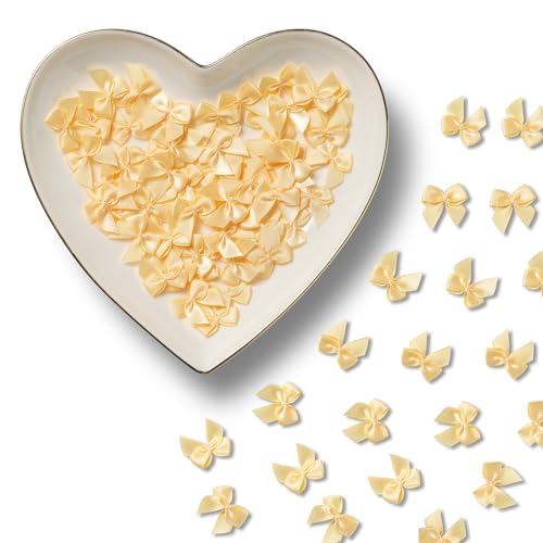 MORSUNBELA Geschenkschleifen, 100 Stück Mini Schleifen Deko, Selbstklebend Kleine Schleifen Satinschleifen für DIY Nähen, Hochzeit Deko, Karten, Geschenk - Dunkelgelb MORSUNBELA Geschenkschleifen, 100 Stück Mini Schleifen Deko, Selbstklebend Kleine Schleifen Satinschleifen für DIY Nähen, Hochzeit Deko, Karten, Geschenk - Dunkelgelb von MORSUNBELA
