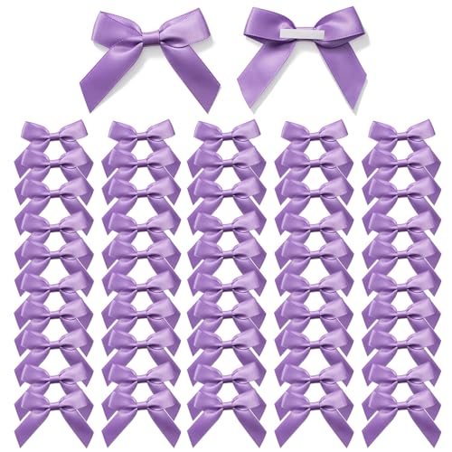 MORSUNBELA Schleifen Deko Kleine Lila Geschenkschleifen Selbstklebend Satin Geschenkschleife für Geschenkverpackungen Geburtstag Hochzeit Weihnachten 50 Stück von MORSUNBELA