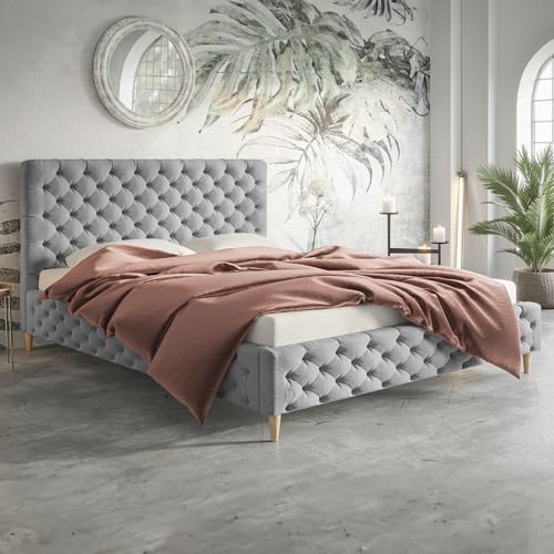 MOTIVENA Gloria Chesterfield Polsterbett 140x200 cm, Samt, Mit Füßen, Lattenrost und Kopfteil, Ohne Bettkasten und Matratze, Grau Hellgrau MOTIVENA Gloria Chesterfield Polsterbett 140x200 cm, Samt, Mit Füßen, Lattenrost und Kopfteil, Ohne Bettkasten und Matratze, Grau Hellgrau von MOTIVENA