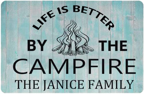 Personalisierte "Life is Better By The Campfire"-Schilder für Familiendekoration, Campingschilder für Camper, Feuerstelle, Wanddekoration für Campingplatz Personalisierte "Life is Better By The Campfire"-Schilder für Familiendekoration, Campingschilder für Camper, Feuerstelle, Wanddekoration für Campingplatz von MOWIPOWI