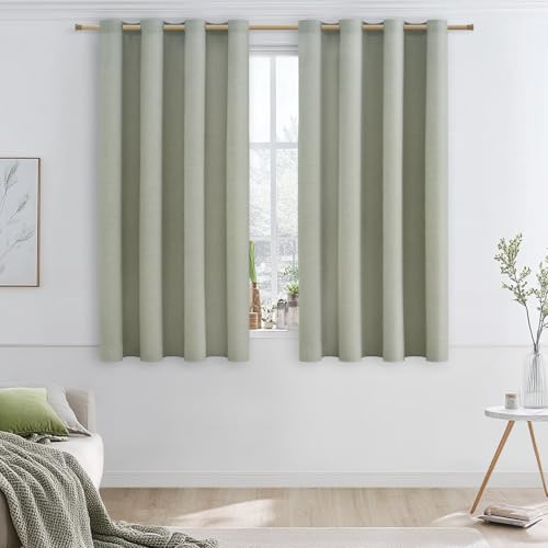 MRTREES Gardinen Leinenoptik mit Ösen Kurz Salbeigrün Voile Gardinen Küche Fenster Vorhänge Leinen Halbtransparent für Wohnzimmer Schlafzimmer Ösenvorhang 2er Set H 137 x B 140 cm MRTREES Gardinen Leinenoptik mit Ösen Kurz Salbeigrün Voile Gardinen Küche Fenster Vorhänge Leinen Halbtransparent für Wohnzimmer Schlafzimmer Ösenvorhang 2er Set H 137 x B 140 cm von MRTREES
