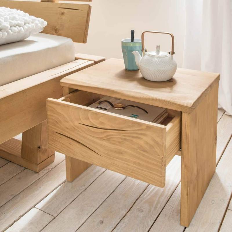Nachttisch UNIKA aus Fichte mit geölter Oberfläche von MSZ Design