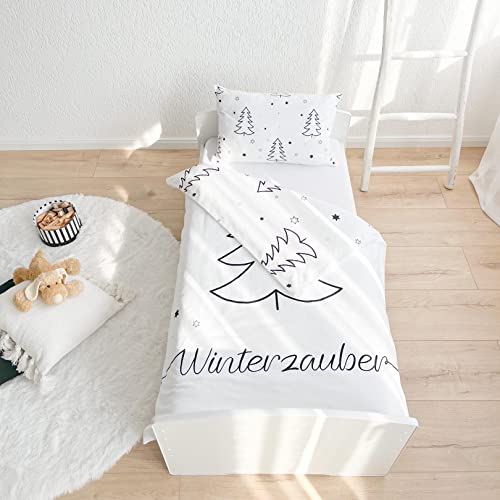 MTOnlinehandel TRAUMHELDEN Winter Babybettwäsche 135x100 Flanell/Biber, 1 Kissenbezug 40x60 + 1 Bettbezug 100x135 cm ☆ Weihnachtsbettwäsche Sterne Tannenbaum ☆ Hochwertige Kinder-Bettwäsche von MTOnlinehandel