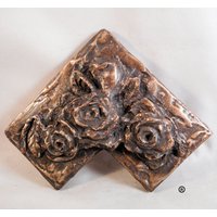 Bronze Rose Liner Bar Out Ccorner von MTPortrait