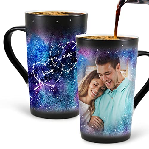 Kundenspezifische Kaffeebecher 16 oz, Farbe wechselnde Tassen, personalisierte Tasse, Schnitzen von zwei Herzen und zwei Namen, einzigartiges Geschenk für Geburtstag von MUGKISS