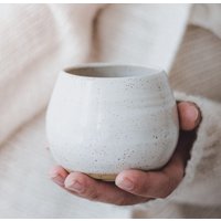 4Er Set Handgefertigte Steinzeug Tassen Weiß Gesprenkelte Henkellose Teetassen von MUGMUGCERAMICS