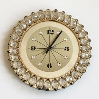 Pompöse Hollywood Regency Style Wanduhr | Junghang Quartz Uhrwerk ∅ 30 cm von MUNICHMODERN