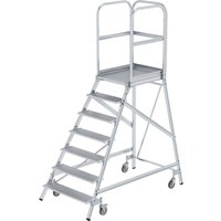 Munk - Günzburger Steigtechnik Podesttreppe einseitig begehbar mit Federrolle Aluminium geriffelt 7 Stufen - 050107 von MUNK