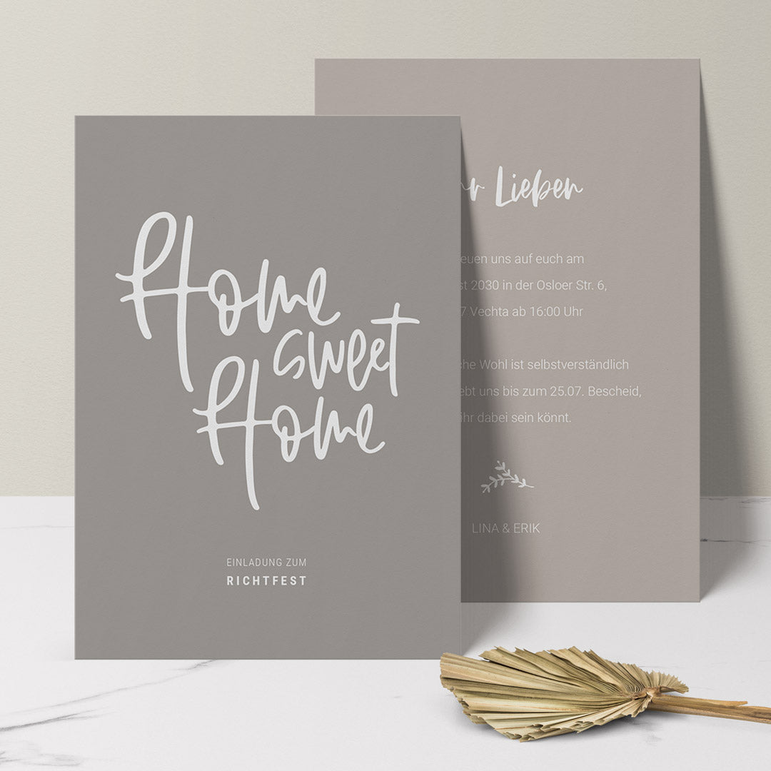 Einladung Richtfest 'Home Sweet Home No3', Postkarte (14.8x10.5) / 70 von MY FAM POSTER | Personalisierte Poster