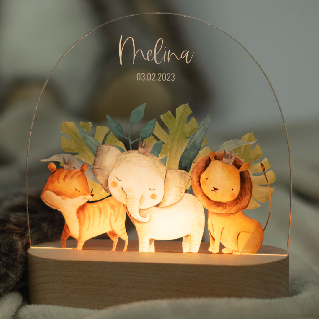 Personalisierte Safari Animals Nachtlichter – Traumhafte Lichter für Kinderzimmer von MY FAM POSTER | Personalisierte Poster