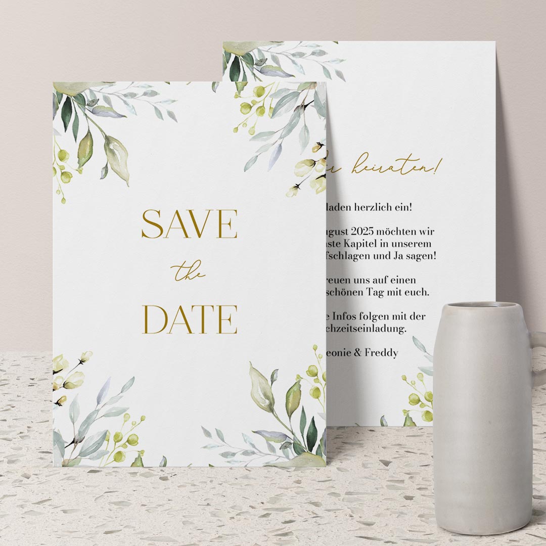 Save-the-Date Karte 'Greenery No1', Postkarte (14.8x10.5) / 100 von MY FAM POSTER | Personalisierte Poster