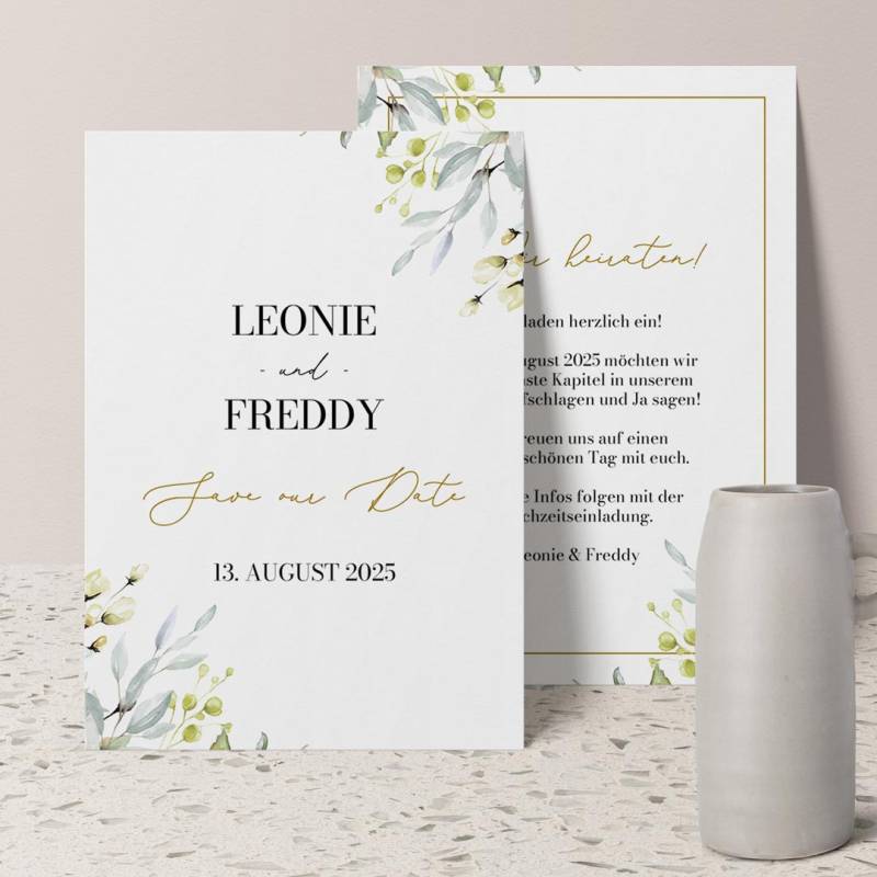 Personalisierte Save-the-Date Karte 'Greenery No2', Postkarte (14.8x10.5) / 70 von MY FAM POSTER | Personalisierte Poster