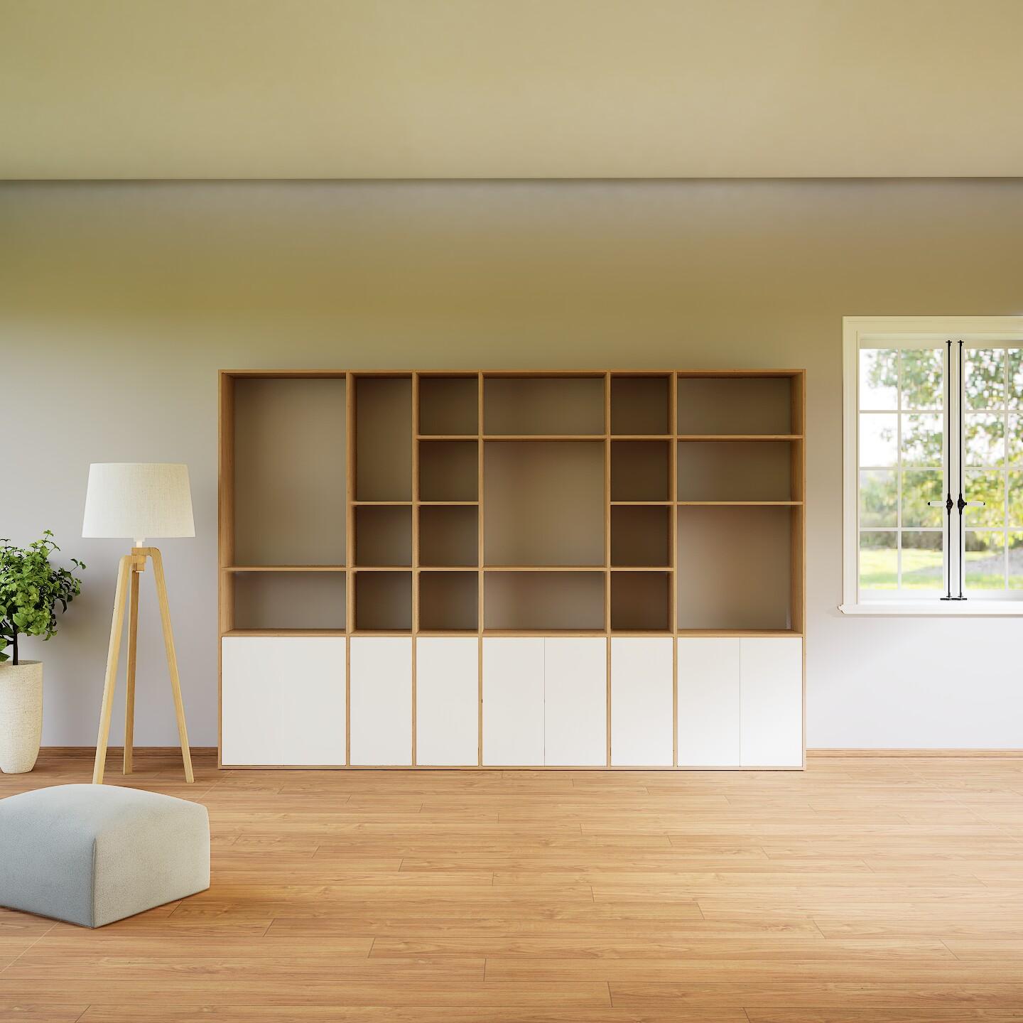 Wohnwand Weiß - Individuelle Designer-Regalwand: Türen in Weiß - Hochwertige Materialien - 341 x 232 x 34 cm, Konfigurator von MYCS