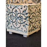 Keramik Blumentopf Eckig Mit Füßen in Petrol von MaJaHomeDecor