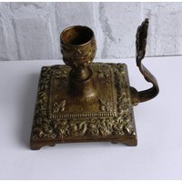 Antiker Bronze-Kerzenhalterart Nouveau, Jugendstil Mit Liliendekor Antiker Bronze-Kerzenhalterart Nouveau, Jugendstil Mit Liliendekor von MaKoVintageShop