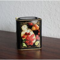 Vintage Teedose, Blechdose, Schwarz Mit Obstdekor, Jeweils Auf 2 Seiten Das Gleiche Motiv Vintage Teedose, Blechdose, Schwarz Mit Obstdekor, Jeweils Auf 2 Seiten Das Gleiche Motiv von MaKoVintageShop