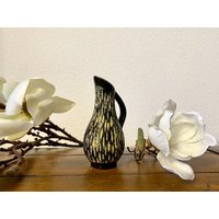 Traumhafte Kleine 50Er Jahre Keramikvase Mit Ritzdekor in Schwarz Gelb von MaLeNaVintage