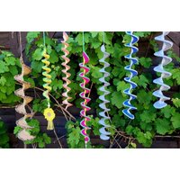 Windspinner Windspiel Gehäkelt Unikate Garten Balkon Deko Regenbogen Boho Landhaus Viele Größe Und Farben von MaWiKreativ