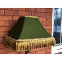 Green Lamp Shade - Handmade New Mkb Canada Fabric Tapered Square von MaaKalBoutiqueCanada