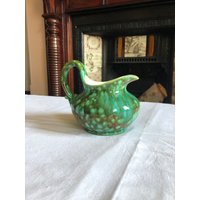 Vintage Grüner Krug - Kleiner Grüner Handgemachter Kleiner von MaaKalBoutiqueCanada