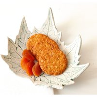 Blatt Bisquit Platte von MacCeramic