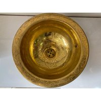 Handgefertigtes, Handgraviertes, Rundes Waschbecken Aus Massivem Messing, Individuell Anpassbares Messing-Küchen - Und Badezimmer-Waschbecken von Macopperofficial