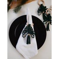 Set Von 4 Stück, Weihnachten Serviettenring, Weihnachtsbaum Tischdekoration, Makramee Serviettenhalter von MacrameAt
