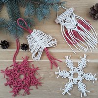 4Er Set Makramee Weihnachtsschmuck Schneeflocken Weihnachten Boho Home Weihnachtsbaum Dekor Boho Weiß Rot Dekoration Urlaub 4Er Set Makramee Weihnachtsschmuck Schneeflocken Weihnachten Boho Home Weihnachtsbaum Dekor Boho Weiß Rot Dekoration Urlaub von MacrameDecorStore