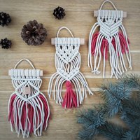 Weihnachtsbaum Ornament Kleine Makramee Wandbehang Xmas Boho Wohnkultur Weiß Rot Dekorationen Mini Urlaub Dekor von MacrameDecorStore